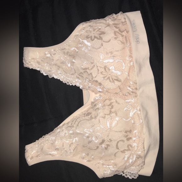 Brand new got wrong size just been sitting In my closet - Picture 2 of 2